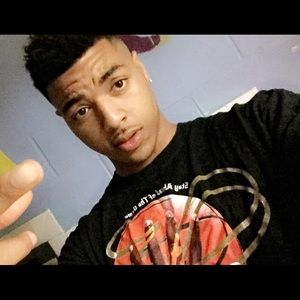 Meet your Posher, Christopher